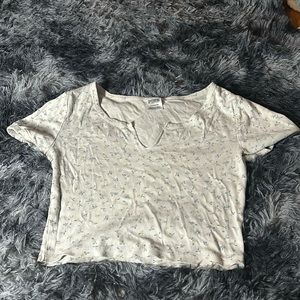 pink crop top